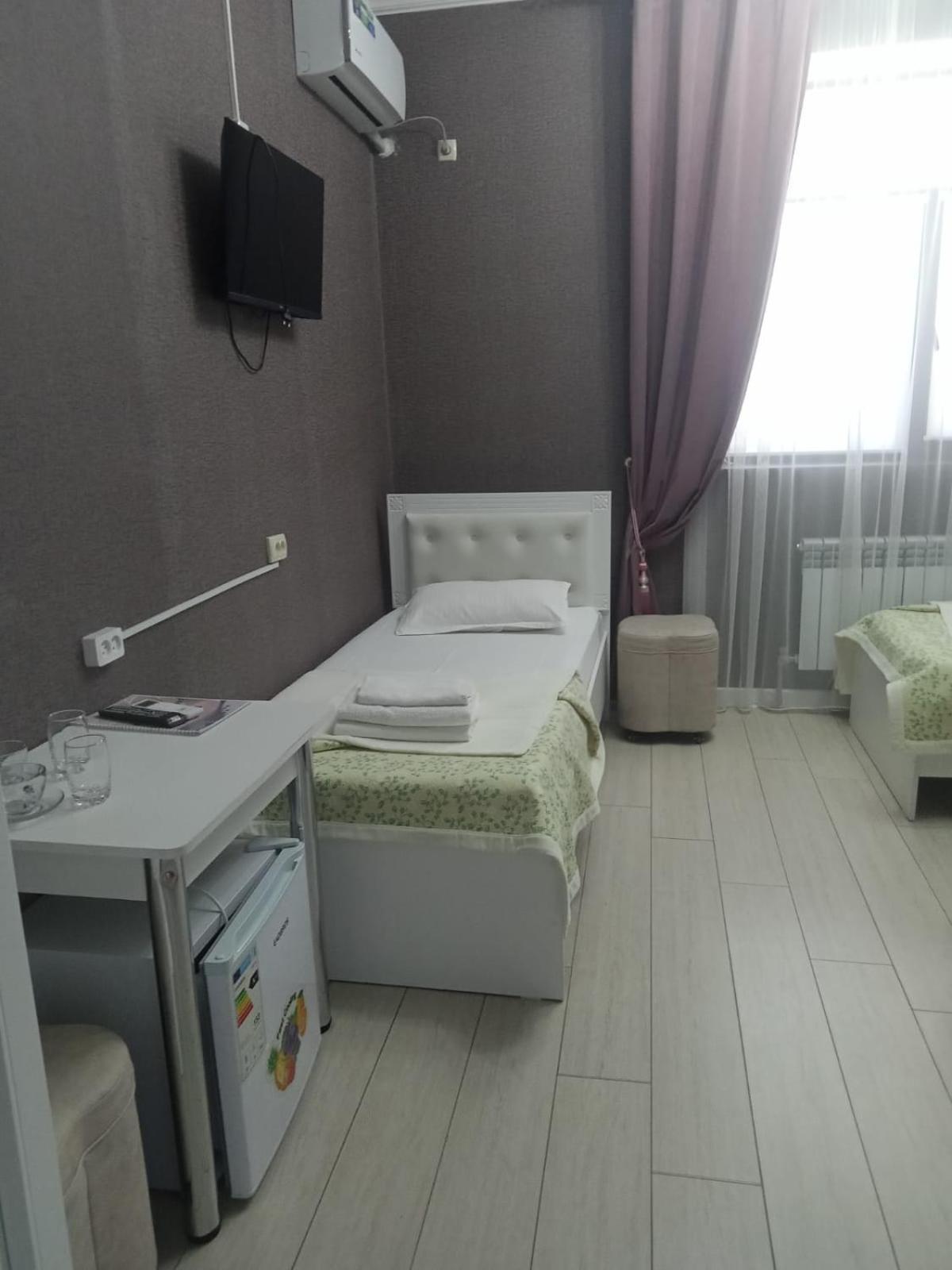 Hotel Keruen Deluxe Taraz Exterior foto